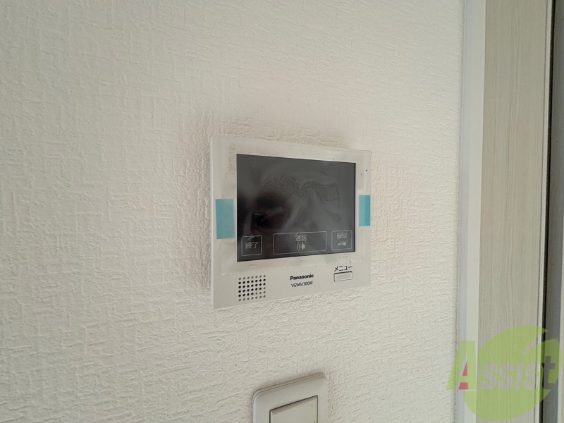 セキュリティ　ＴＶモニター付インターホンです。来客者の顔が見えるので安心！