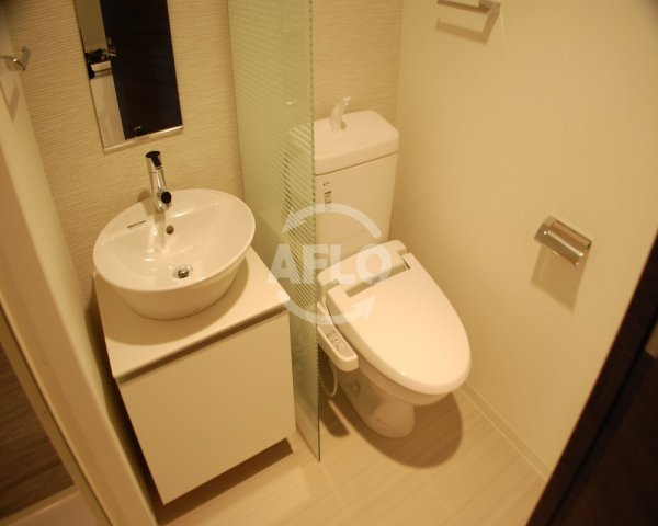 トイレ　S-RESIDENCE北浜　温水洗浄便座