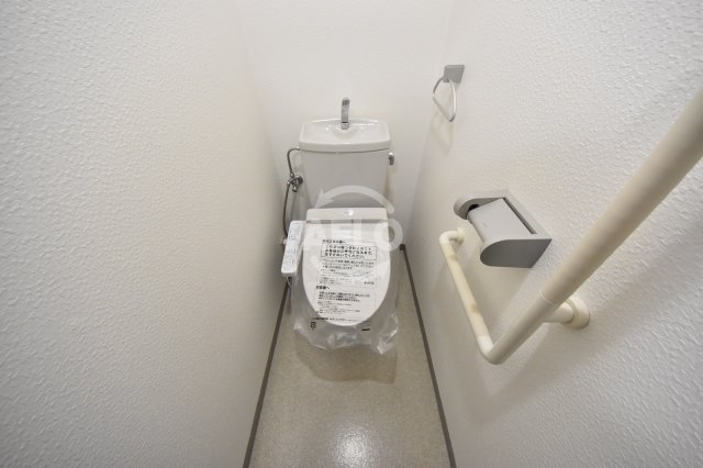 トイレ　ドムス東梅田　トイレ