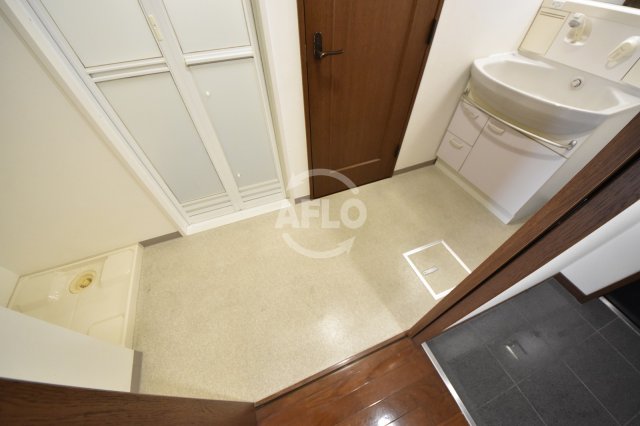 洗面設備　ドムス東梅田　洗面所