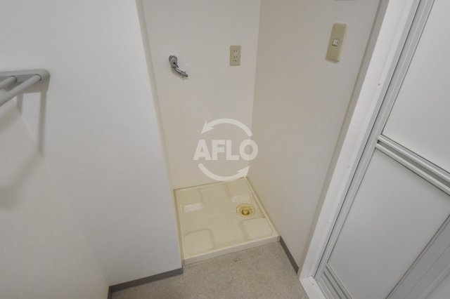 その他設備　ドムス東梅田　室内洗濯機置き場