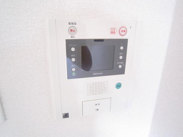 セキュリティ　モニター付きインターホン