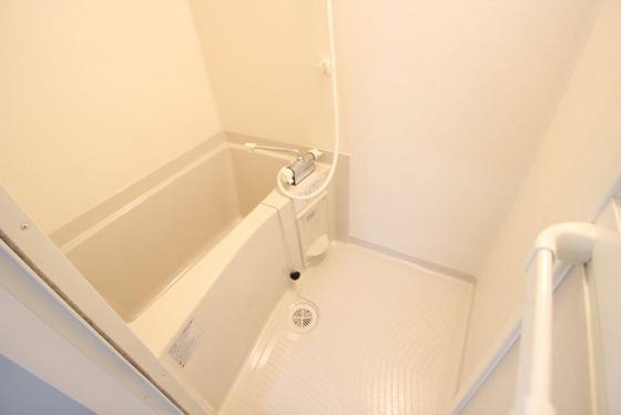 バス・シャワールーム　※別部屋の写真です