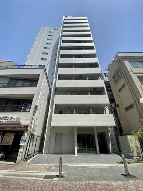 建物外観　オートロック完備