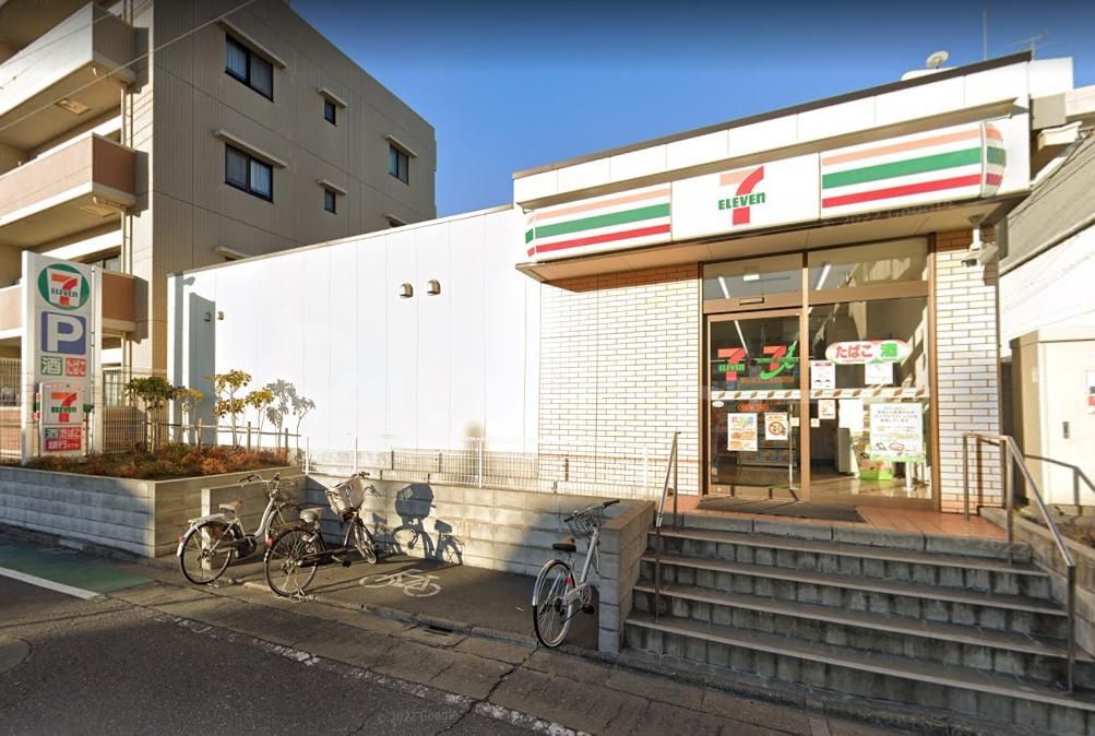 コンビニ　セブンイレブン板橋三園1丁目店（コンビニ）まで210m