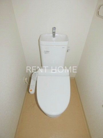 トイレ　ウォシュレット付き