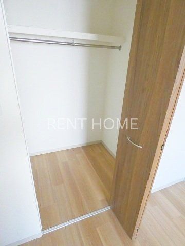 収納　ウォークインクローゼットと収納2ヶ所でたっぷり