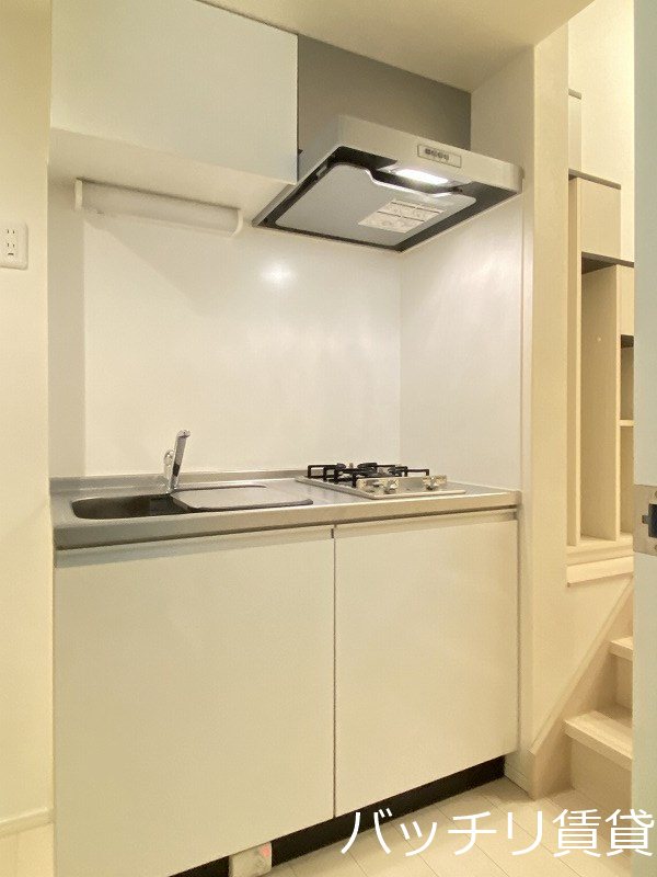 キッチン　別号室タイプの為、現状を優先致します。