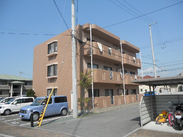 建物外観　完成写真