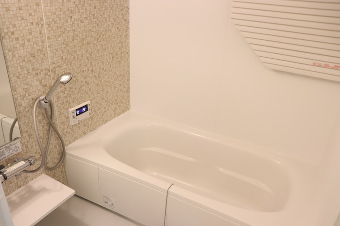 バス・シャワールーム　追焚・浴室乾燥機付バス