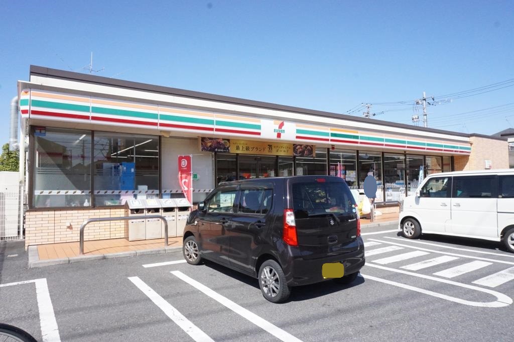 コンビニ　セブンイレブン 足立古千谷本町3丁目店（コンビニ）まで467m