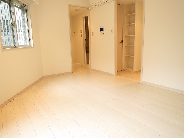 居室・リビング　きれいな内装です