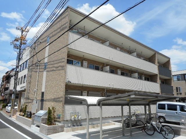 建物外観　外観は落ち着いています