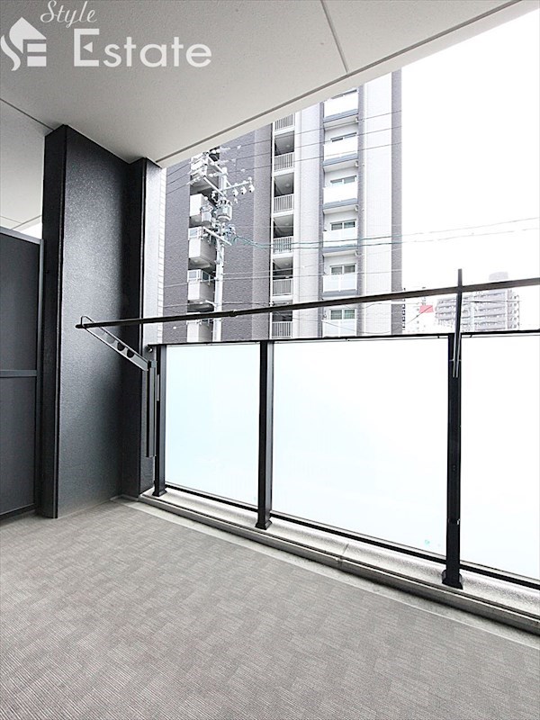 バルコニー　バルコニー