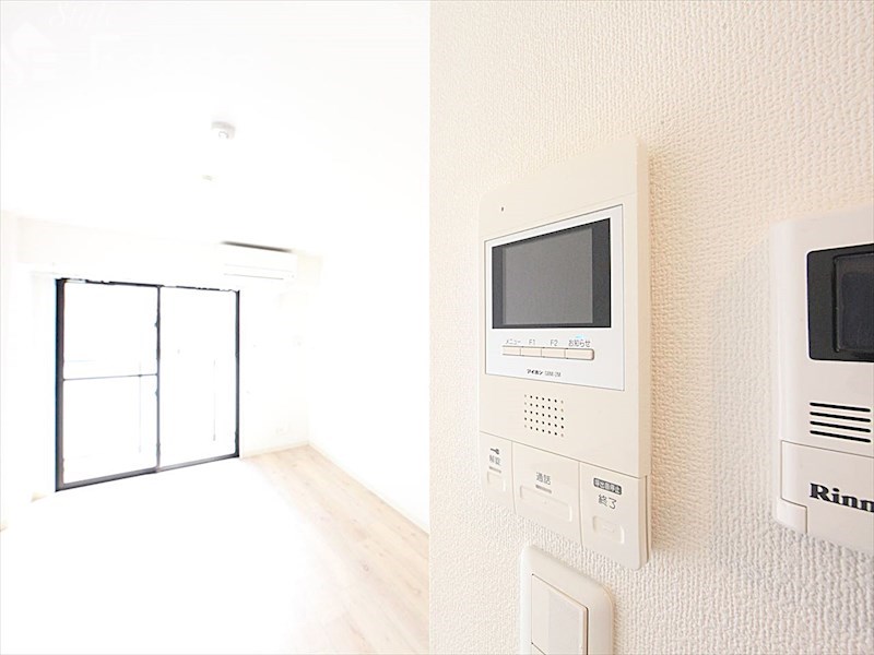 セキュリティ　モニター付きインターホン