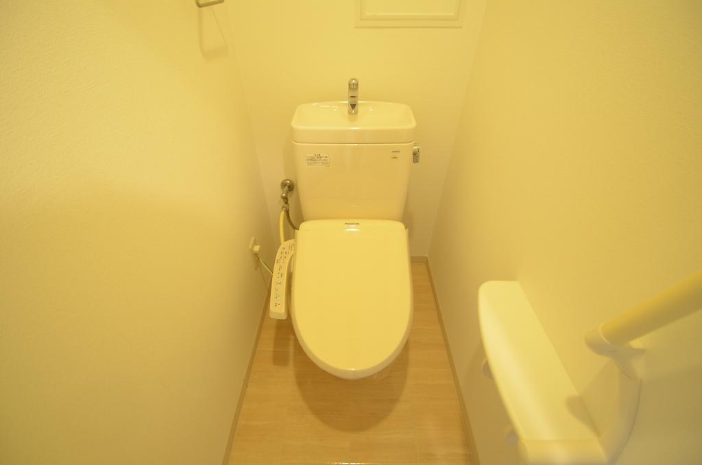 トイレ　シャワー付トイレ