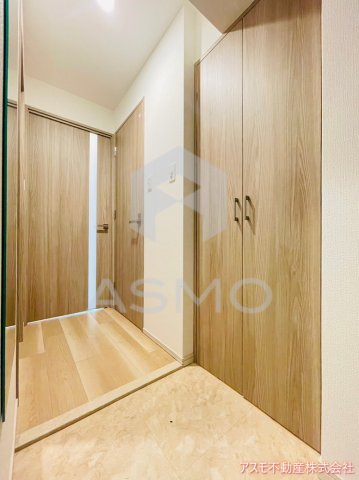 玄関　同マンション別部屋　参考写真