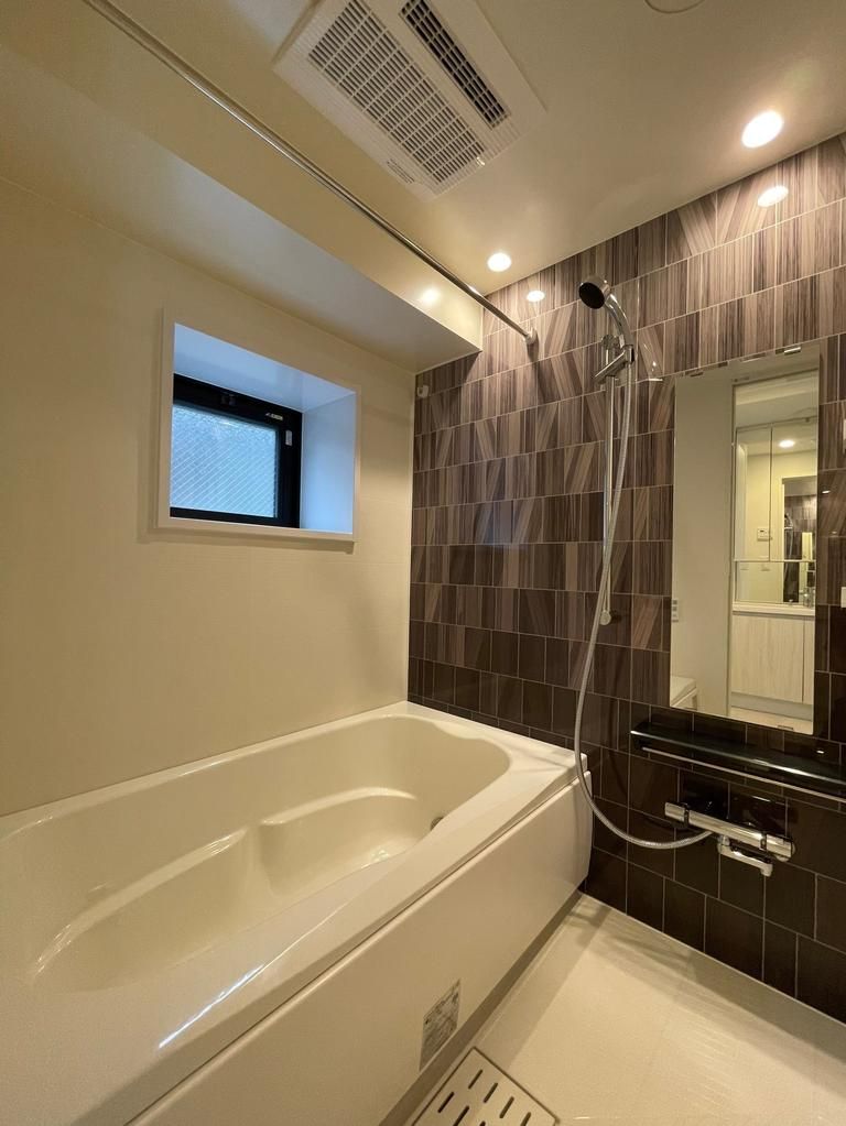 バス・シャワールーム　※別部屋写真参照