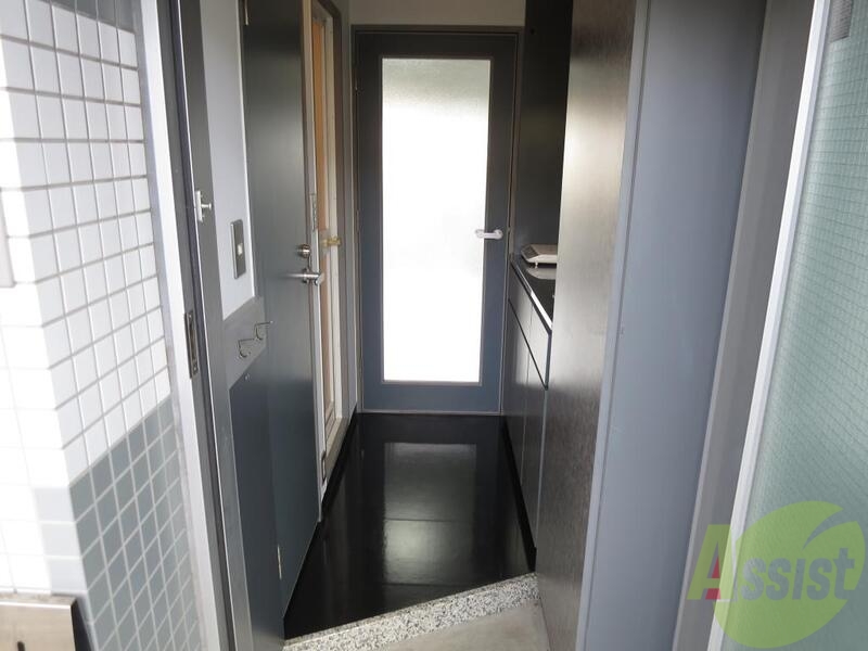 玄関　美しく心地よい日々が、より豊に暮らしを彩ってくれます