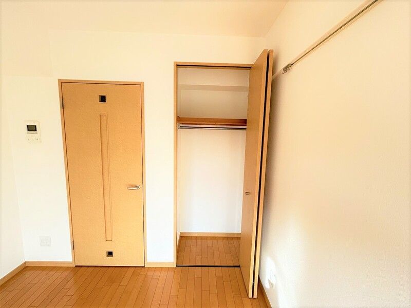 収納　参考写真（同物件別部屋）