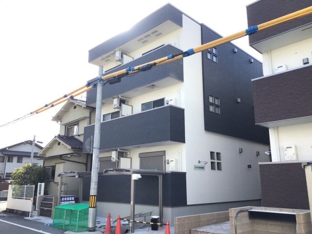 建物外観　安心のオートロック付き☆