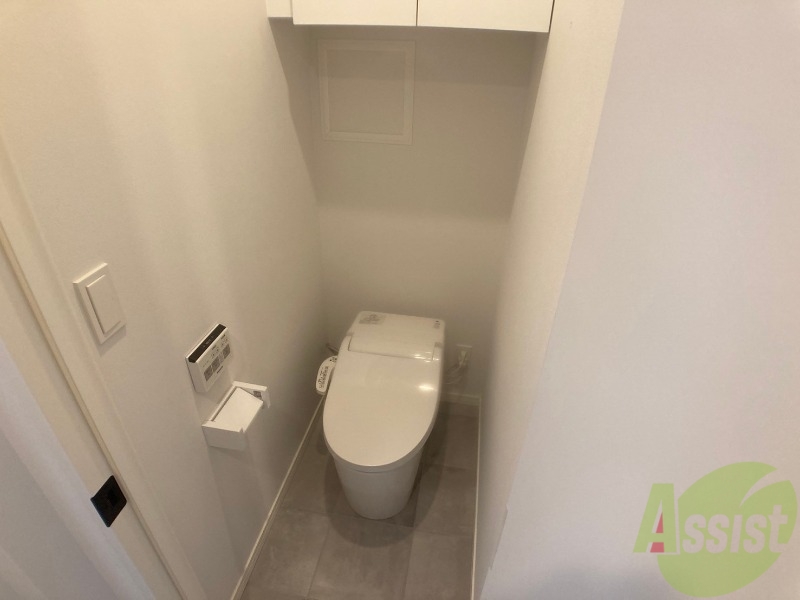 トイレ　シャワートイレになっているので快適です！