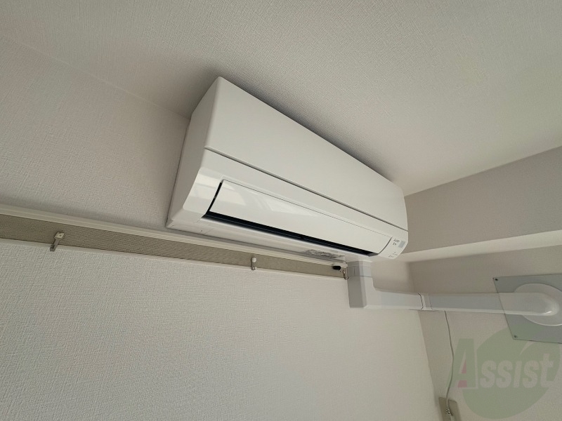 その他設備　エアコン付きで快適なリビングです！欠かせませんね。