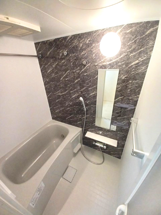 バス・シャワールーム　風呂