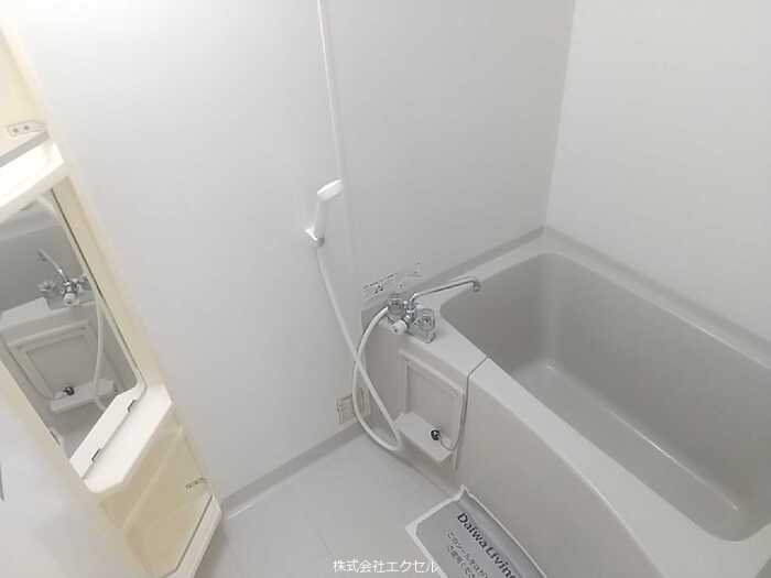 バス・シャワールーム　同建物の別部屋の写真