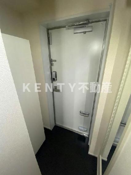 玄関　明るい玄関です