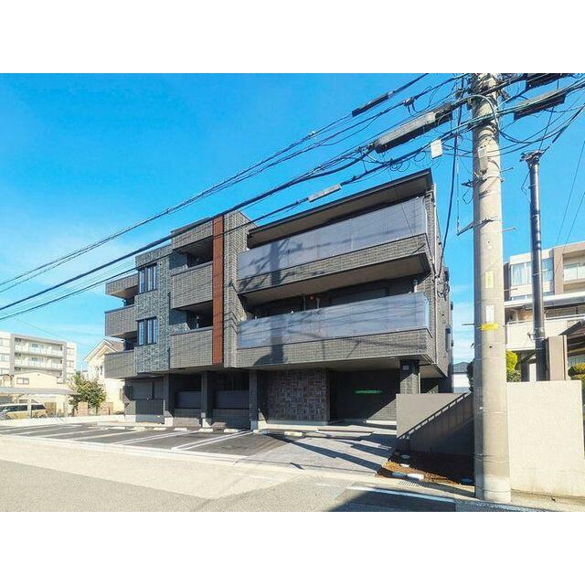 建物外観　積水ハウス施工の３階建て重量鉄骨造『ＳｈａＭａｉｓｏｎ』