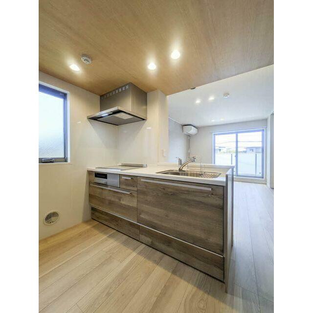 キッチン　■キッチン■　コンロはＩＨ（グリル付）となりますのでお手入れ