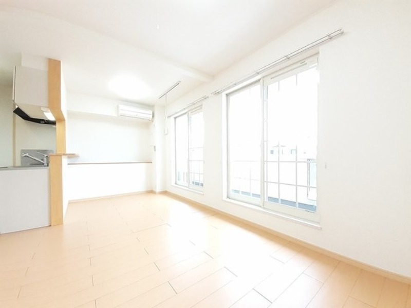 居室・リビング　図面と現状に相違がある場合には現状を優先