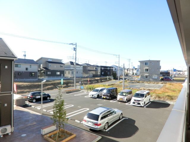 眺望　前面に建物がないので圧迫感ありませんね♪