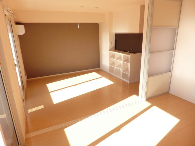 その他部屋・スペース　リビングと洋室をこんなに広いんです！