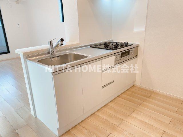 キッチン　３口ガスコンロ＆グリル付き★