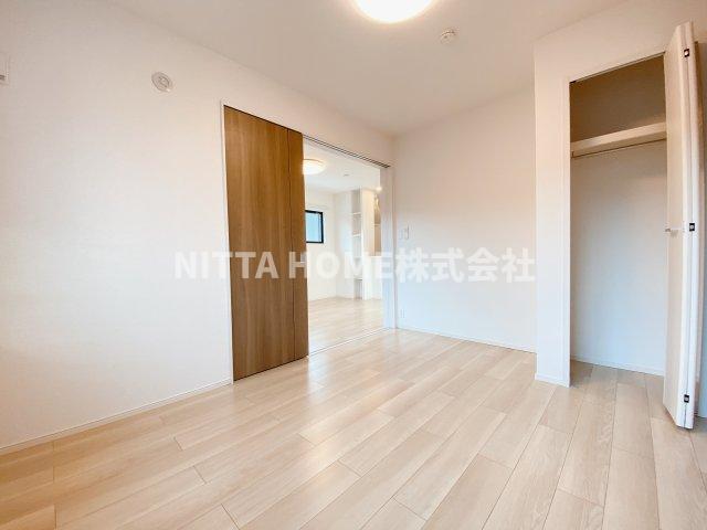 収納　クローゼットにウォークインクローゼットも完備！