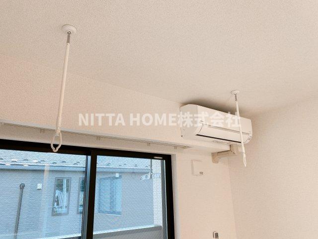 その他部屋・スペース　室内物干しを設置しています♪