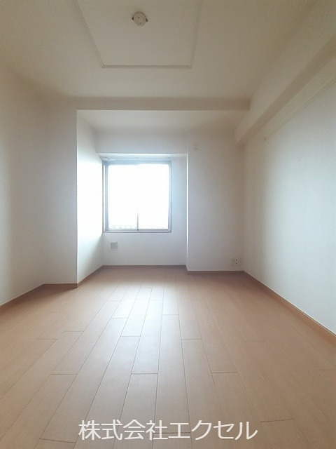 その他部屋・スペース　フローリングの室内です。