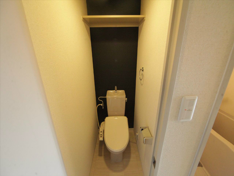 トイレ　温水洗浄暖房便座付トイレ