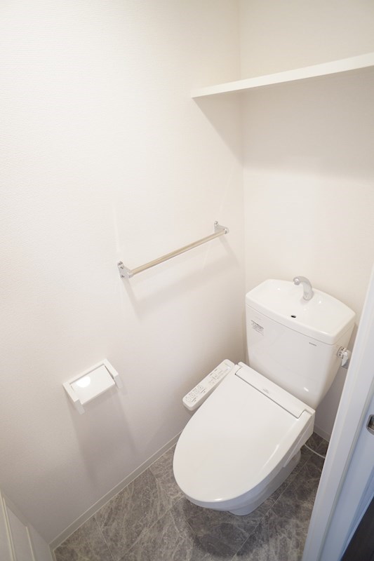 トイレ　2号室イメージ