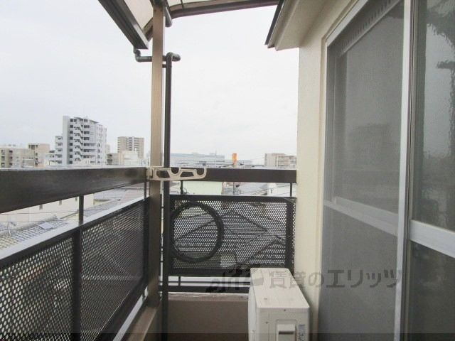 バルコニー　ベランダ