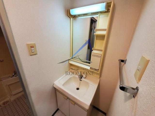 洗面設備　洗面台です。