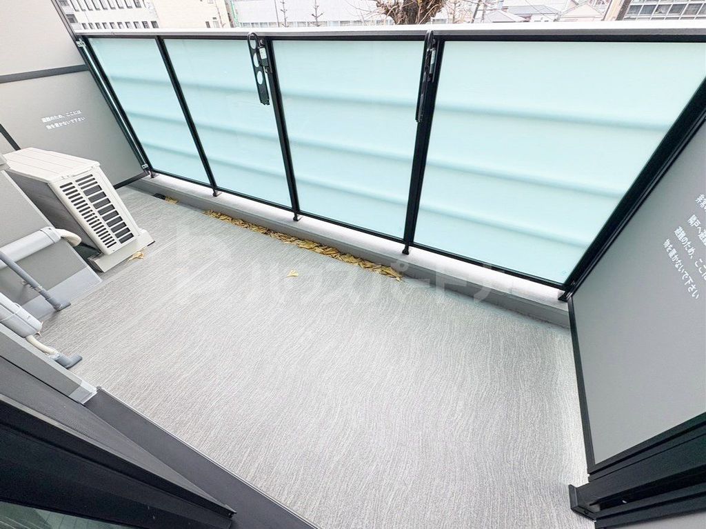 バルコニー　バルコニー