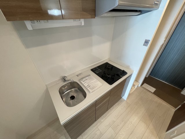 キッチン　同物件別部屋写真