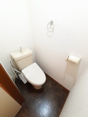 トイレ　ゆったりとした空間のトイレです