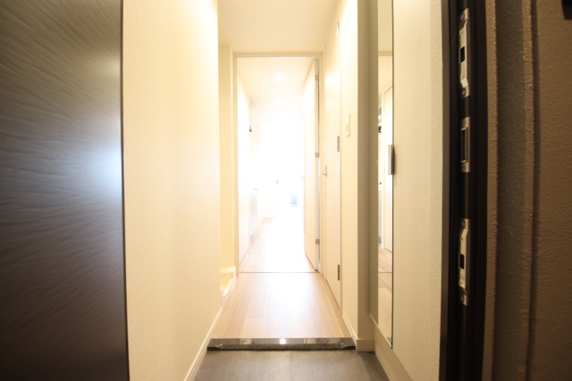 玄関　※別室の参考写真の為、現況優先です。