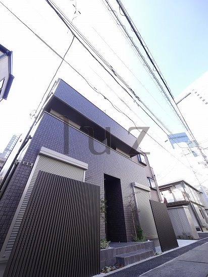 建物外観　2020年築のアパートです。