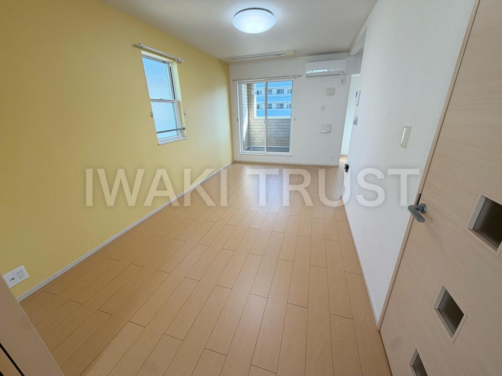 居室・リビング　※同型タイプ参考写真！