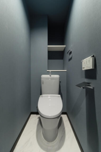 トイレ　※写真は同タイプ住戸です。